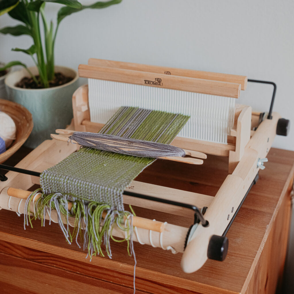 Kromski: Weaving The Presto Rigid Heddle Loom
