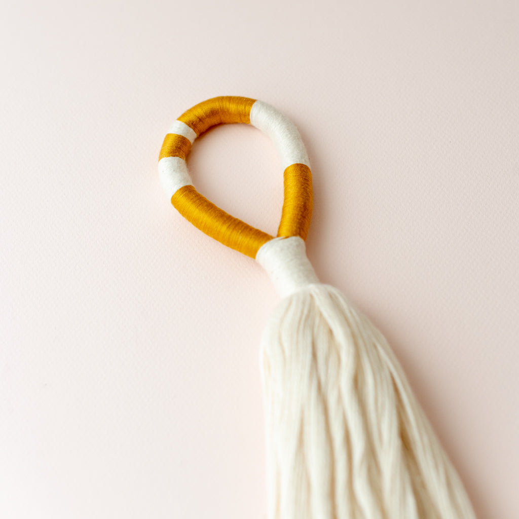 KOEL Handmade: Tassel - White