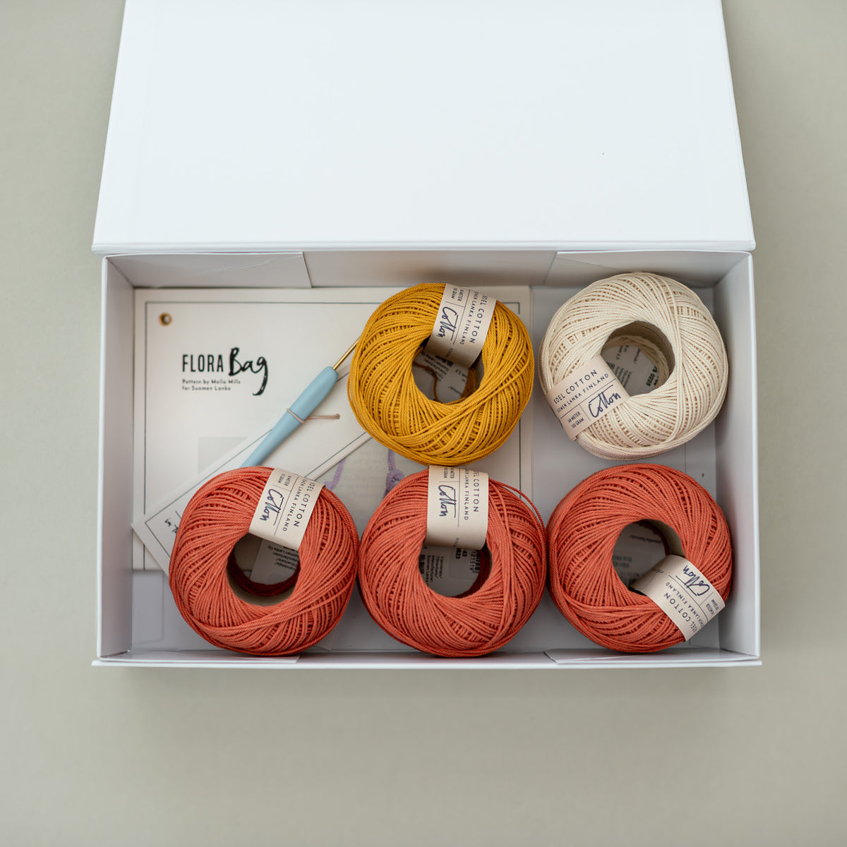 Crochet Kit: Flora Bag