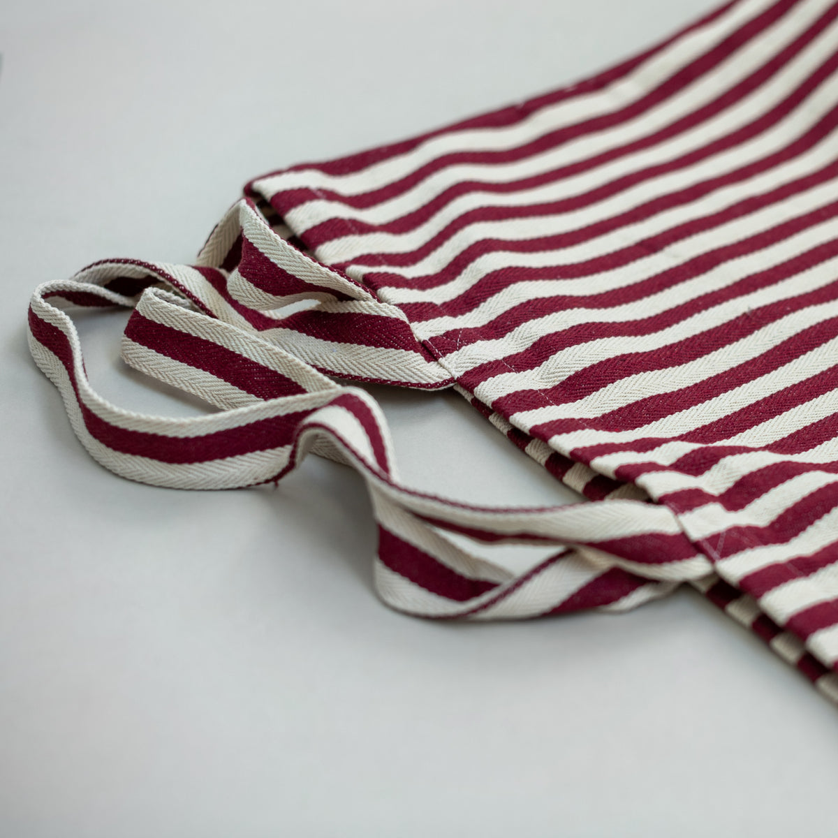 Cotton Stripe Bag in Natural x Burgundy