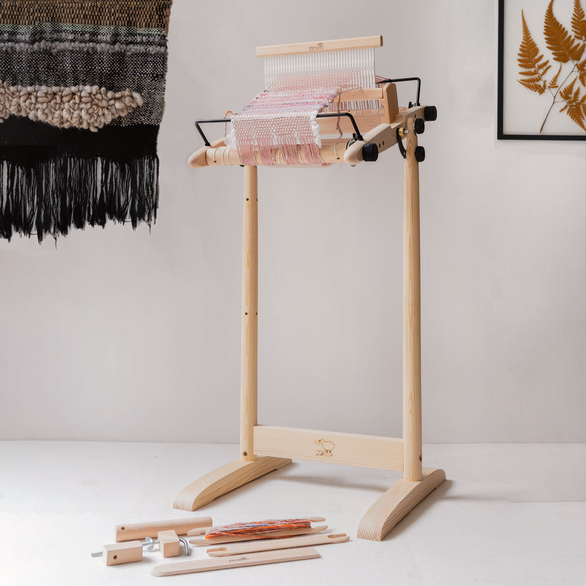 Kromski: Weaving The Presto Stand