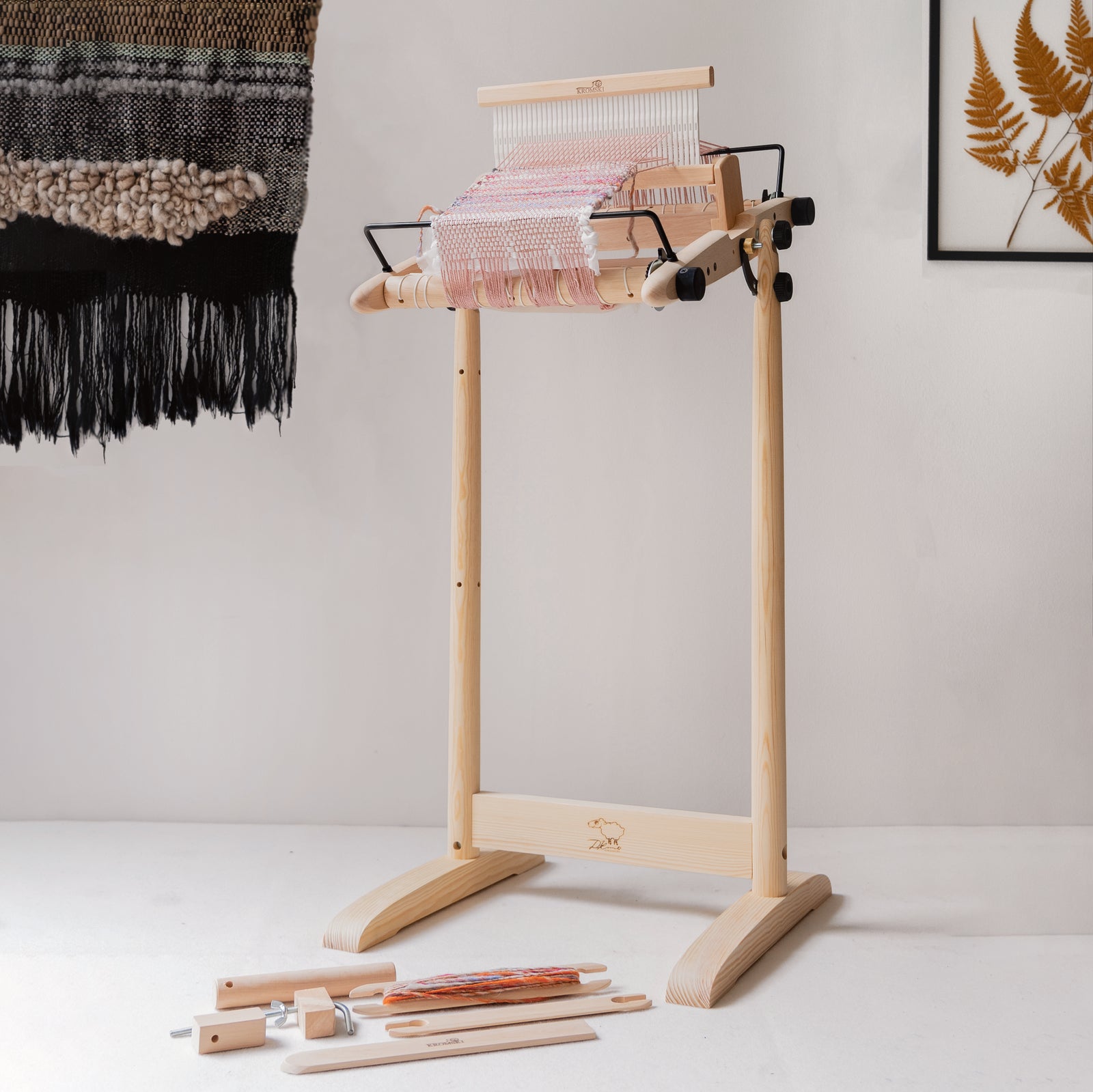 Kromski: Weaving The Presto Stand