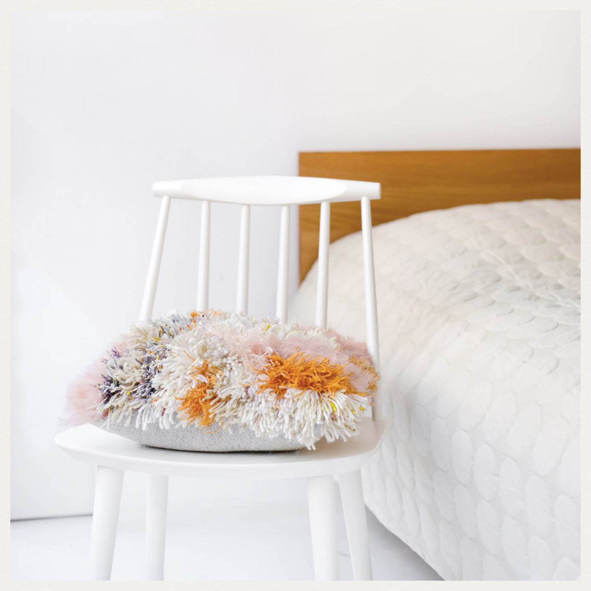 Latch Hook Kit: Shaggy Cushion