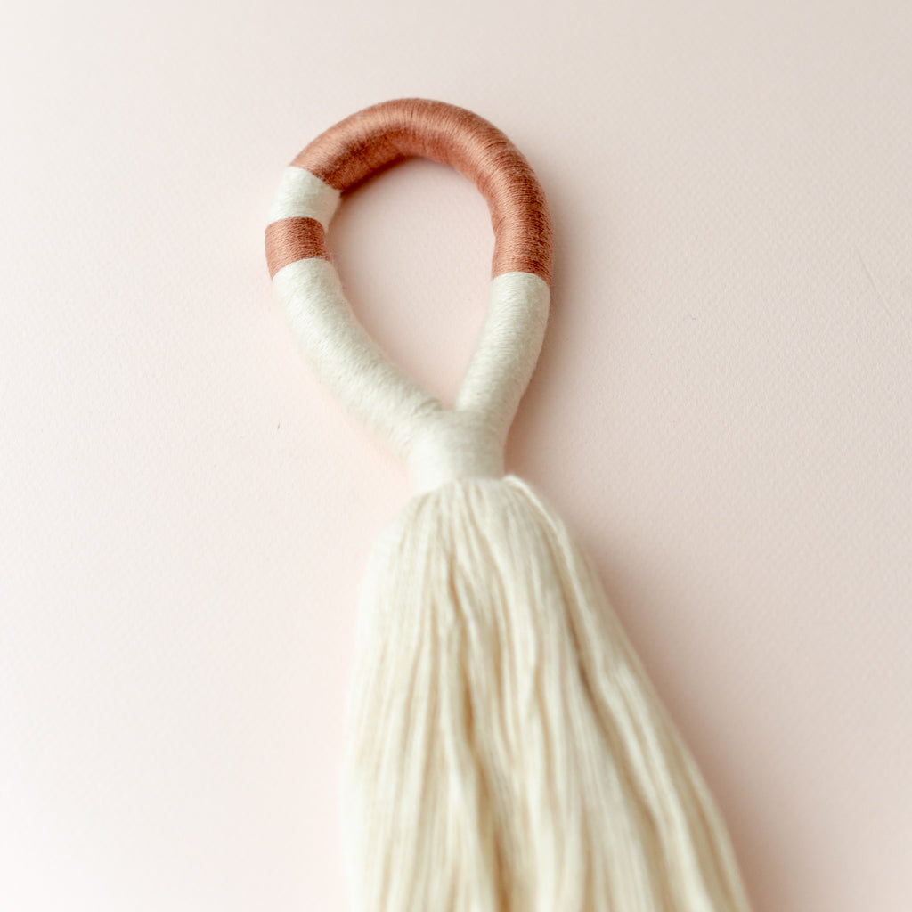 KOEL Handmade: Tassel - White